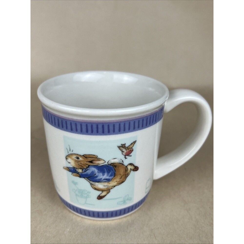 Wedgwood Peter Rabbit Mug 2001 Frederick Warne & Co. "Peter ran and ran"‎ GUC
